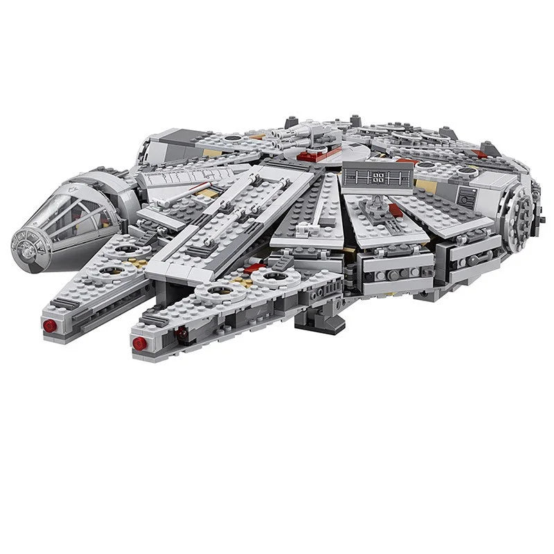 Spaceship Stars Fighter Space For Millennium  Set Falcon Ship 75105 Model Building Blocks (1381Pcs)